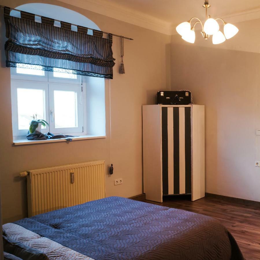 Herrenhaus Kunzwerda Bei Torgau - Aparthotel, Boardinghouse, Wohnen Auf Zeit 外观 照片